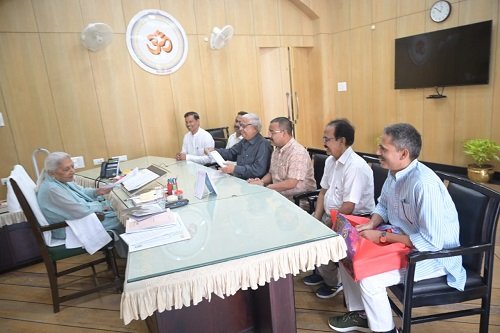 Lucknow: Memorandum submitted to Uttar Pradesh Governor on demands of journalists