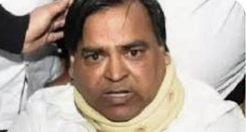 Lucknow: Former minister Gayatri Prajapati attacked in Lucknow jail, received more than 10 stitches on his head.