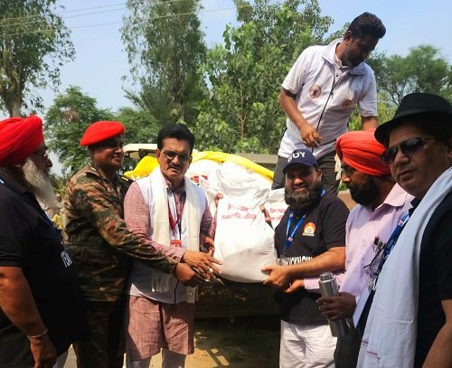 Lucknow: Team Lucknow created history by helping Punjab flood victims.