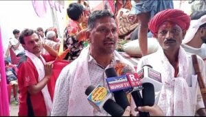 Ayodhya: On Gandhi Jayanti, Chetanarayan Singh remembered Shastri and Masuria Deen Pasi, extended best wishes on Durga immersion.