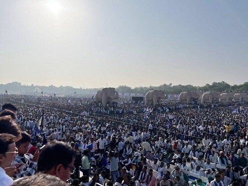 A huge crowd gathered at the BSP mega rally at Kanshi Ram Memorial in the capital Lucknow.