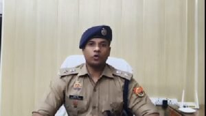 There was indiscriminate firing due to mutual enmity in Chinhat area of ​​the capital Lucknow.