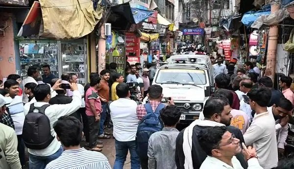 Widening work begins in Dal Mandi, heavy police force deployed