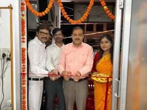 Lucknow: MLC Avnish Kumar Singh inaugurated Divine Dental Care Clinic