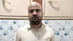 Lucknow: A fraudster posing as an IAS officer has been arrested.