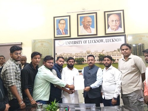 United Student Front met the Proctorial Board regarding the increasing violence in Lucknow University.