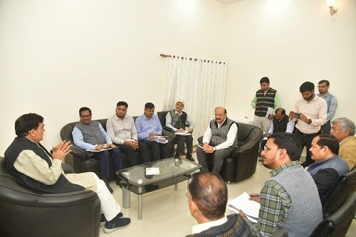 Urban Development and Energy Minister A.K. Sharma held a review meeting with officials of the Urban Development Department at Circuit House, Varanasi.