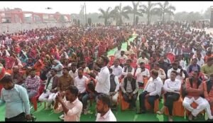 Ayodhya: Thousands of workers demonstrated their strength in a grand unity march in Bikapur on the 150th birth anniversary of Sardar Patel.