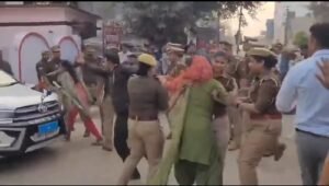 Bulandshahr: Attempts were made to prevent the gang rape victim from reaching the DIG, but the woman persisted in narrating her ordeal; the DIG assured her of an arrest.