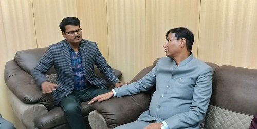 Find out what BJP MLC Pawan Singh Chauhan said about outsourced employees in Uttar Pradesh!