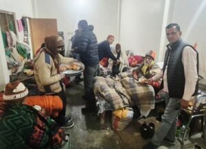 Ayodhya: A program was organized at an old age home with a spirit of service on the occasion of Atal Bihari Vajpayee's birth anniversary.