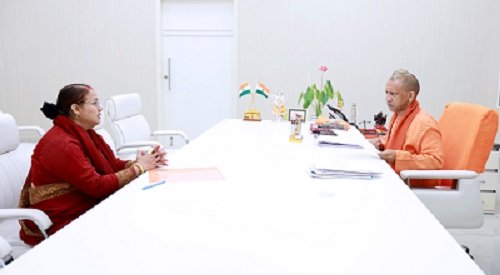 "Echoes of Hathras on 5, Kalidas Marg: CM Yogi takes strict action on MLA Anjula Singh Mahaur's demands, orders officials to take immediate action."