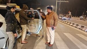 Ayodhya: Police launch intensive checking campaign ahead of New Year 2026, action taken against dozens of vehicles.