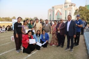 The 104th annual sports meet "Dron" concluded in Lucknow, with students and faculty showing tremendous enthusiasm.