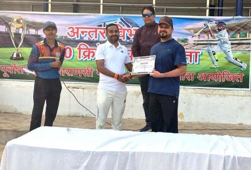 Thanks to the explosive batting of Senior DPO Abhinav Singh, the Personnel team defeated Signal to secure a place in the final four.