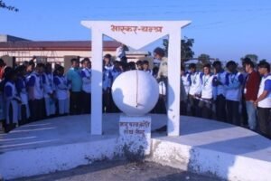 The Avada Foundation organized an educational trip to the planetarium for the students.