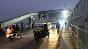 The railway administration has halted the ongoing construction work on the Rajghat Malviya Bridge.