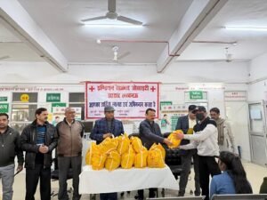 Nutritious food packets were distributed to patients at the adopted TB hospital.