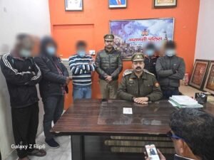 The Jaithpura police station arrested 05 accused individuals for gambling, seizing 52 playing cards and ₹11,390/- used in the gambling activity.