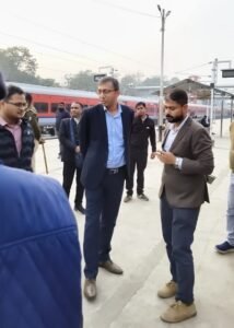 The Divisional Railway Manager conducted an on-board inspection of Varanasi City station and the Krushak Express train standing at the station.