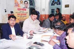 Shopkeepers at Damodar Dharamshala received relief in tax collection; 18 complaints were received during the public hearing, and 11 of them were resolved.