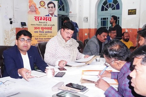 Shopkeepers at Damodar Dharamshala received relief in tax collection; 18 complaints were received during the public hearing, and 11 of them were resolved.