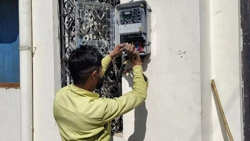 In Uttar Pradesh, the prices of smart meters have decreased, making it much easier to get an electricity connection.