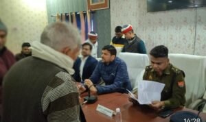 The District Magistrate and Superintendent of Police of Ghazipur listened to public grievances at the "Complete Resolution Day" event.