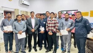 Safety awards for December 2025 were distributed in the Lucknow division; the Divisional Railway Manager honored 13 railway employees for their outstanding work.