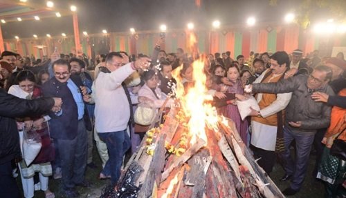 Khatri Hitkarini Sabha celebrated 'Lohri Dhamal 2026' with traditional fervor.