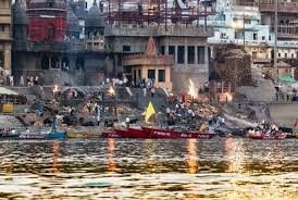 Manikarnika Ghat: The fire of salvation that has been burning for centuries, the spiritual identity of Kashi.