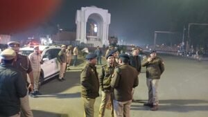 Hazratganj Inspector Vikram Singh conducted a foot march to review the security arrangements in the area.