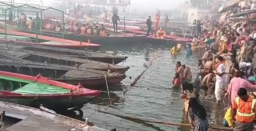 Basant Panchami bath: Varanasi shrouded in a blanket of fog, millions of devotees take a dip of faith in the Ganges.
