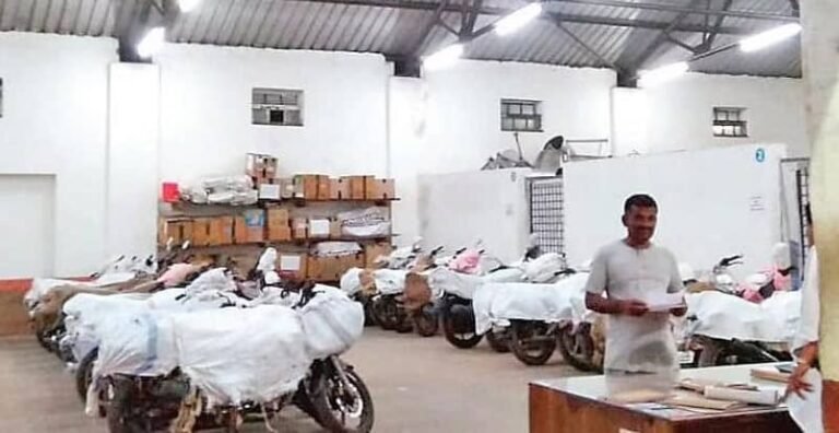 Send your bike, refrigerator, and household items cheaply by train; learn the complete process of using the railway parcel service.