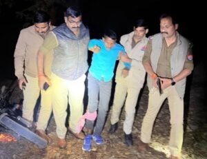 A wanted suspect in connection with theft was arrested in a police encounter.