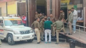 Uproar over treatment of abandoned patient in district hospital, treatment started after protest