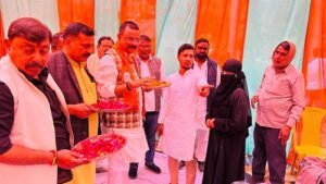 Chief Minister's mass marriage ceremony: Shaheed Udyan became a witness to social harmony, 83 couples held each other's hands.