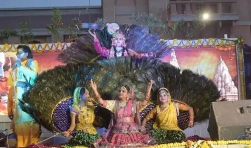 Rangbhari Ekadashi: A grand cultural evening was held at Kashi Vishwanath Dham, with a stream of devotion flowing on the stage of 'Shivaarchanam'.