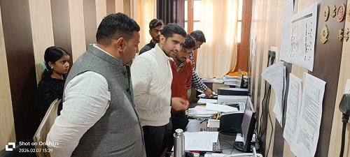 Complaints must be resolved in a timely manner under all circumstances.