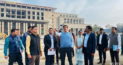 General Manager, Northern Railway inspected the under-construction station building for the second entrance at Lucknow Railway Station.