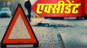 Teenager dies in road accident, five injured.