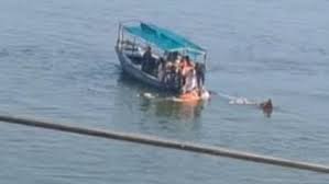 Two boats collide; five people narrowly escape; boat sinks in Ganga