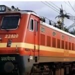 A total of 15 pairs of Holi special trains are being run from various stations of Varanasi division and a total of 38 Holi special trains are being run through the division in 300 trips.