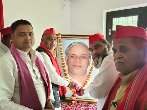 Samajwadi Party Celebrates Kanshi Ram's 92nd Birth Anniversary; Resolves to Advance Bahujan Unity and the Struggle for Rights