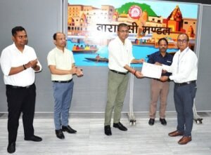 16 Railway Employees Honored with ‘Excellent Awards’ in Varanasi Division