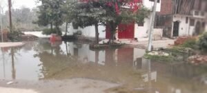 The pain of waterlogging and dilapidated roads in Saket Puri Colony