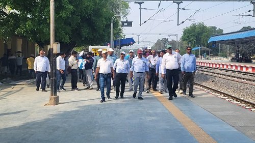 "Safety Inspection for Electrification" of the Pipkola-Salempur-Lar Doubled Railway Section Concluded