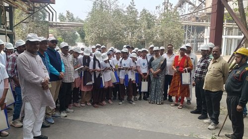 Educational Tour: Students Learn the Sugar Manufacturing Process at Utraula Sugar Factory