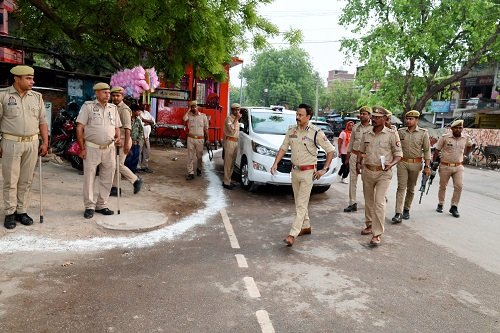 In Varanasi, the police ensured security and orderly traffic during the festivals of Eid and Navratri.