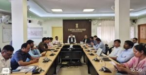 The officials reiterated their 'service resolution' with the Divisional Railway Manager.